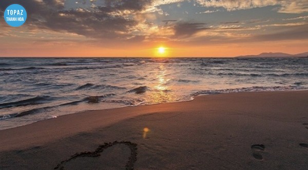 Hình ảnh thơ mộng của bãi biển Hải Tiến