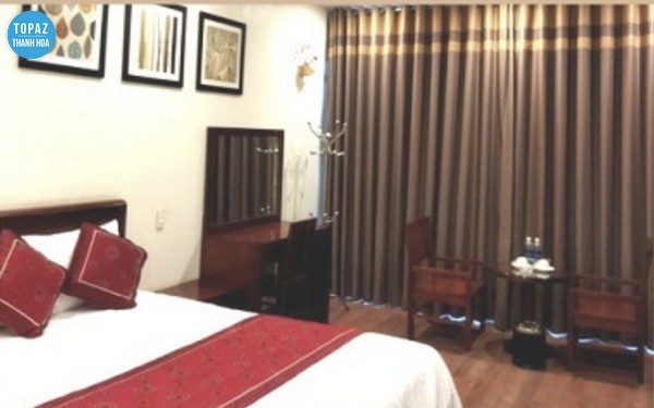 Phòng ốc tiện nghi tại Giang Sơn Hotel gần Bãi Đông