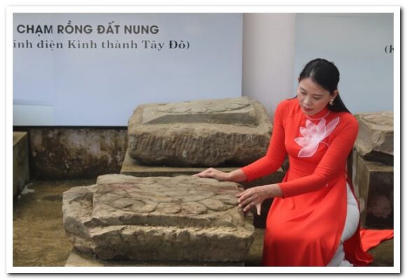 Hình ảnh Thành Nhà Hồ