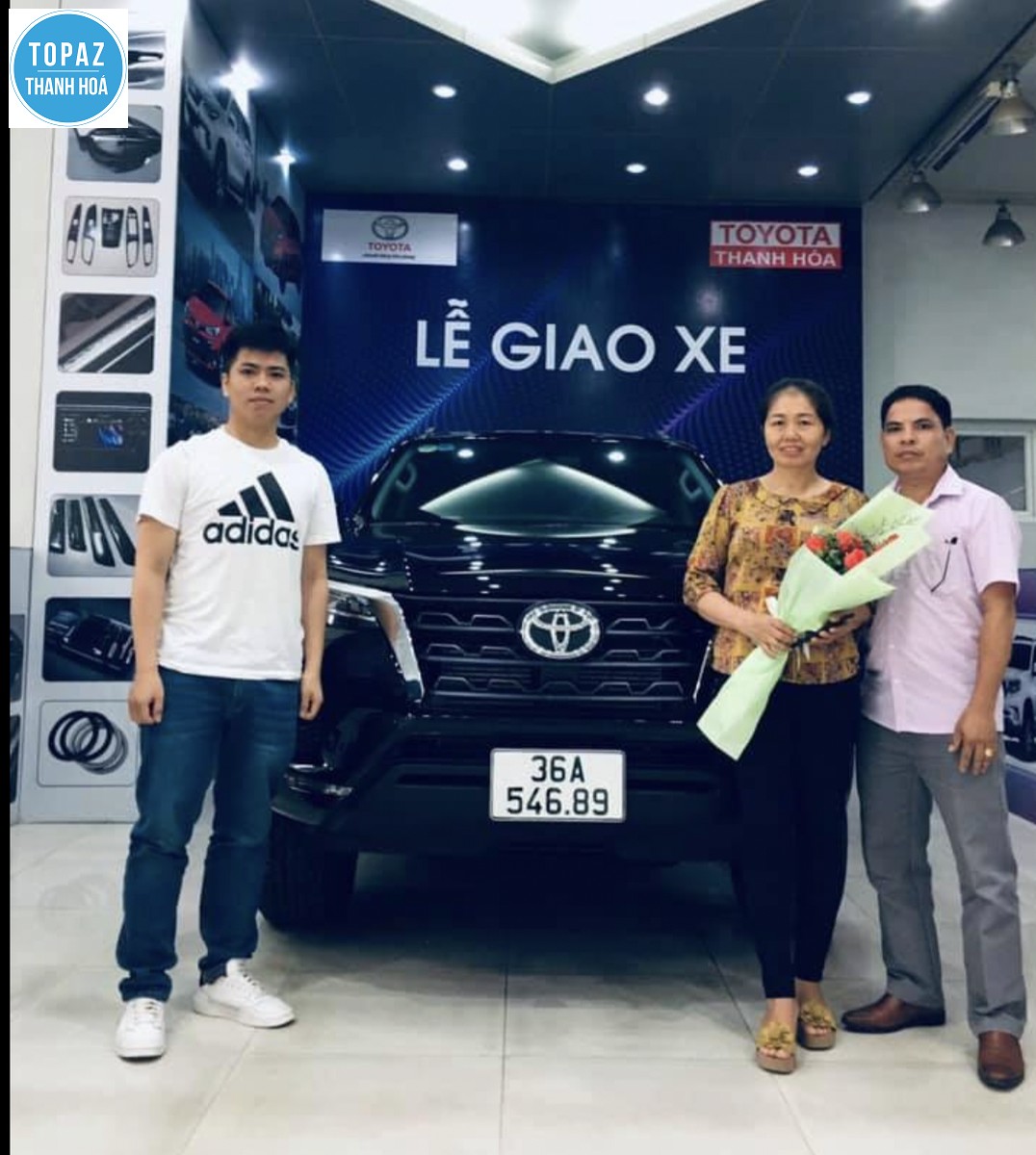 Hình ảnh lễ nhận xe tại Toyota Thanh Hoá 