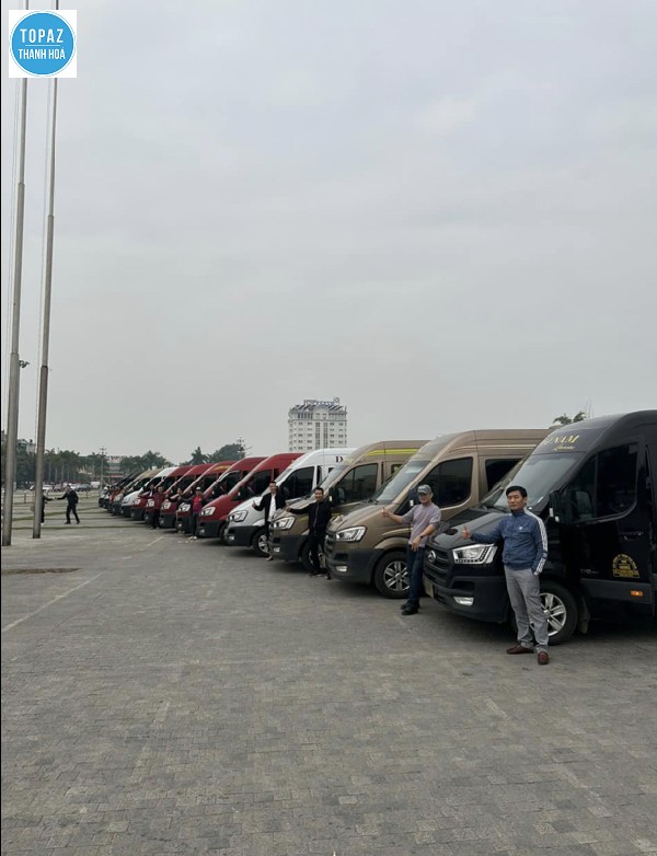 Hình ảnh đoàn xe limousine của nhà xe Đại Nam 